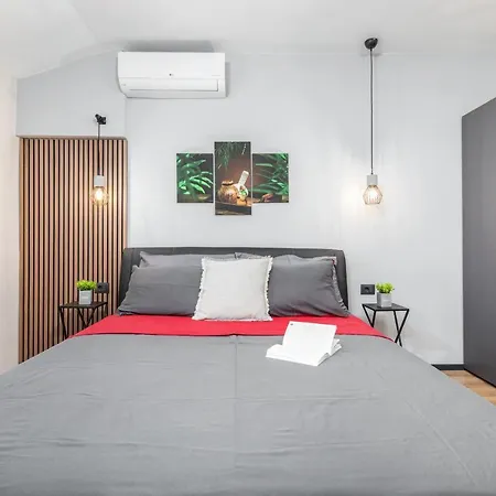 Modern & Warm Studio Near Arena Pula Exterior photo